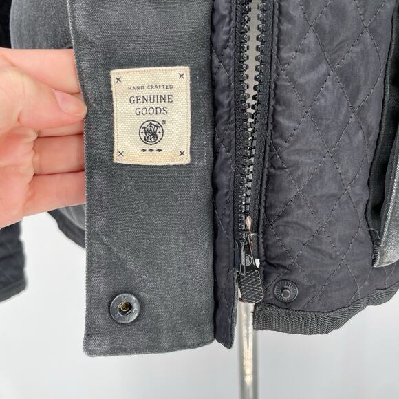 Smith & Wesson Women’s Conceal Carry Range Tracking Jacket Quilted Medium Gun - Picture 12 of 12